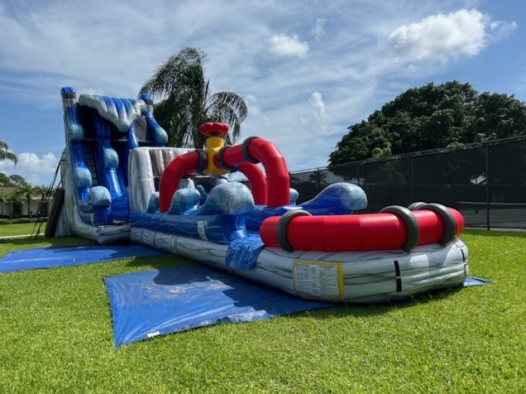 new20pics1206 1750282143 big 1 Bounce House Party Rental Fort Pierce